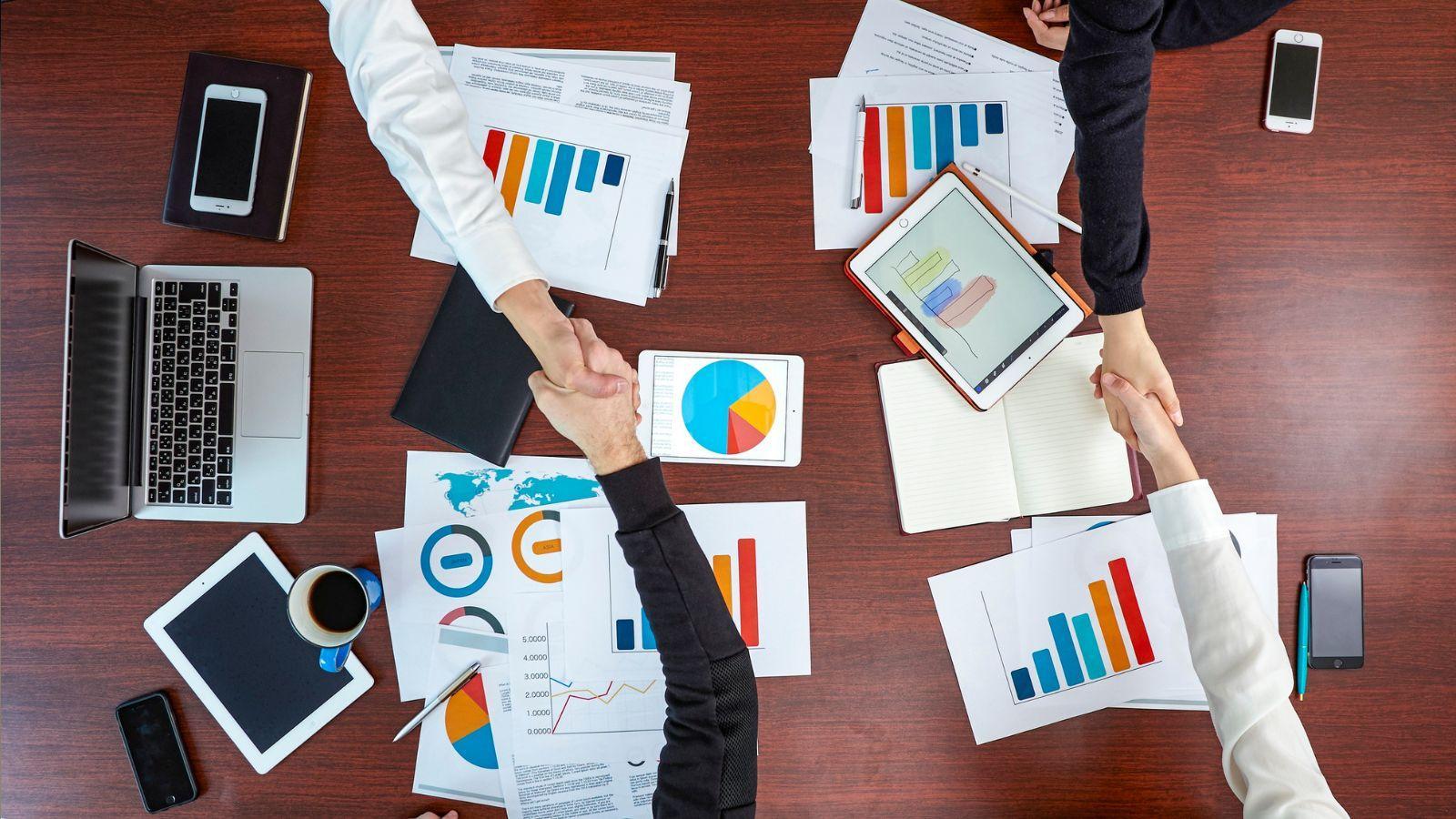 starting a business uk, uk business startup guide, foreign entrepreneurs uk, uk business registration, uk immigration for entrepreneurs, uk company formation, foreign national business uk, uk startup rules 2026, uk business visa requirements, setting up uk business as foreigner